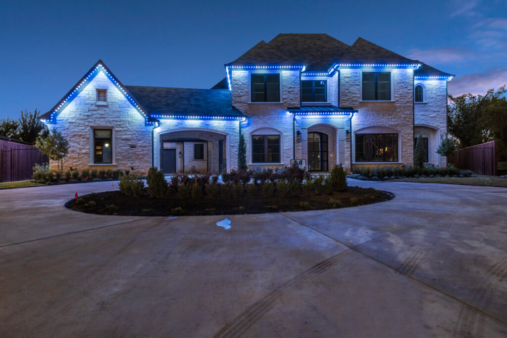 How to Decorate Indoors with Cool White Christmas Lights? 