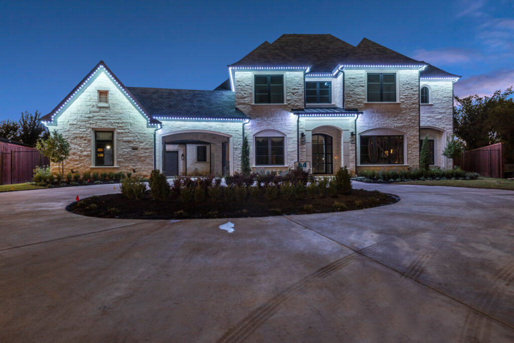 How to Decorate Indoors with Cool White Christmas Lights?