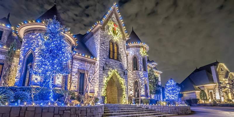 Christmas Light Installation In West Oak Hill